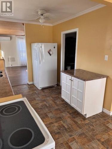 34 Legion Road, Eastport, NL - Indoor
