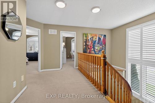 5612 Blue Spruce Avenue, Burlington, ON - Indoor Photo Showing Other Room