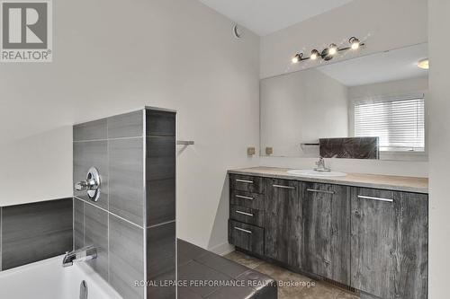 Ensuite - 609 Robert Street, Clarence-Rockland, ON - Indoor Photo Showing Bathroom