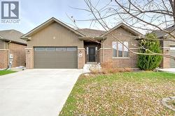 2254 MAITLAND  Windsor, ON N8P 0B7