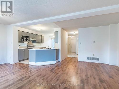 78 - 2275 Credit Valley Road, Mississauga, ON - Indoor Photo Showing Kitchen