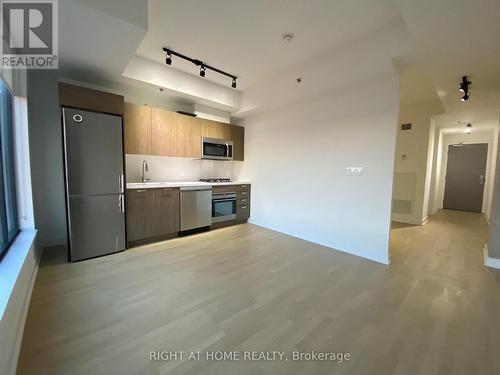 708 - 203 Catherine St Street, Ottawa, ON - Indoor Photo Showing Kitchen