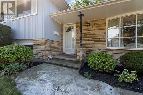 27 Meadowlark Crescent, St. Catharines (Lakeshore), ON - Outdoor With Exterior