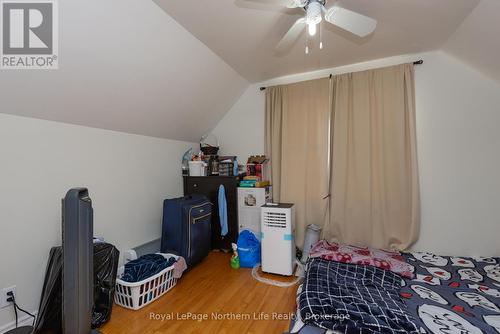 967 Galt Street, North Bay (Central), ON - Indoor Photo Showing Bedroom