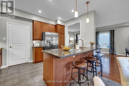 146 Buttonshaw Street, Clarington (Bowmanville), ON - Indoor Photo Showing Kitchen With Upgraded Kitchen