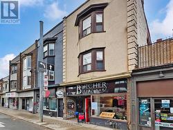 2245 DUNDAS STREET W  Toronto, ON M6R 1X6