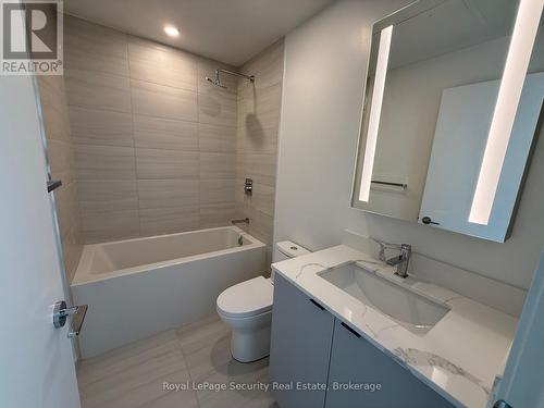 426 - 285 Dufferin Street, Toronto, ON - Indoor Photo Showing Bathroom