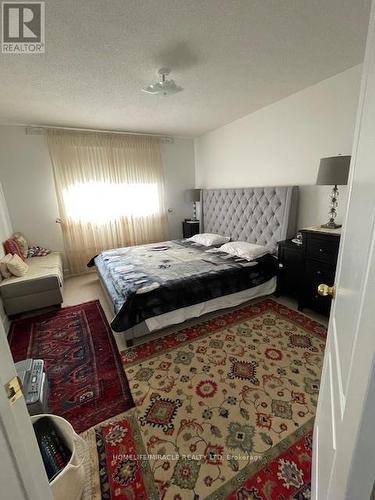 3480 Fountain Park Avenue, Mississauga, ON - Indoor Photo Showing Bedroom