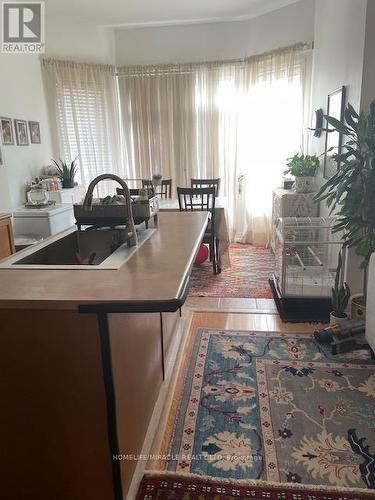 3480 Fountain Park Avenue, Mississauga, ON - Indoor