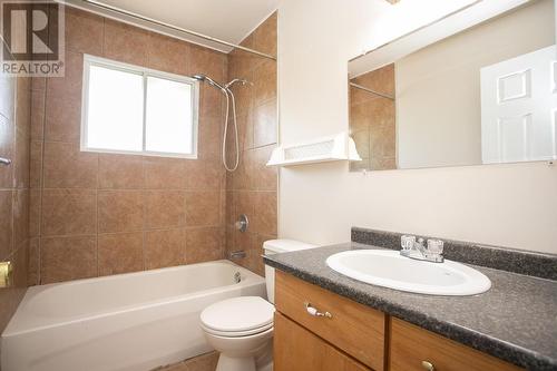 84 Wallace Ter, Sault Ste. Marie, ON - Indoor Photo Showing Bathroom