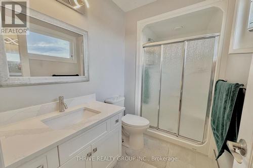 Upper - 1608 Evans Boulevard, London South (South U), ON - Indoor Photo Showing Bathroom