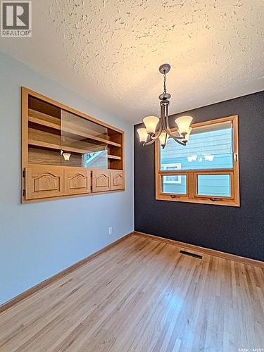 751 4Th Avenue Ne, Swift Current, SK - Indoor Photo Showing Other Room