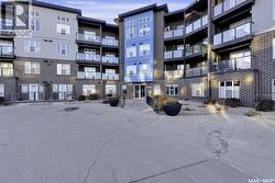 302 5301 Universal CRESCENT  Regina, SK S4W 0L2