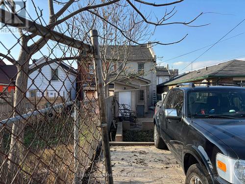 124 Cathcart Street, Hamilton, ON - Outdoor