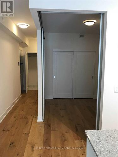 708 - 88 Cumberland Street, Toronto, ON - Indoor Photo Showing Other Room