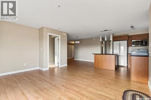 104 2311 Windsor Park Road, Regina, SK - Indoor Photo Showing Kitchen
