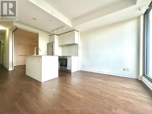 412 - 57 St. Joseph Street, Toronto, ON - Indoor Photo Showing Kitchen