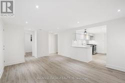 1 - 263 BOSTON AVENUE  Toronto, ON M4M 2V4