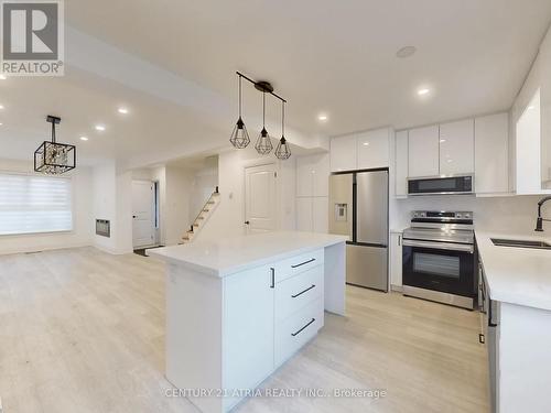 9 - 189 SPRINGHEAD GARDENS  Richmond Hill, ON L4C 5C7