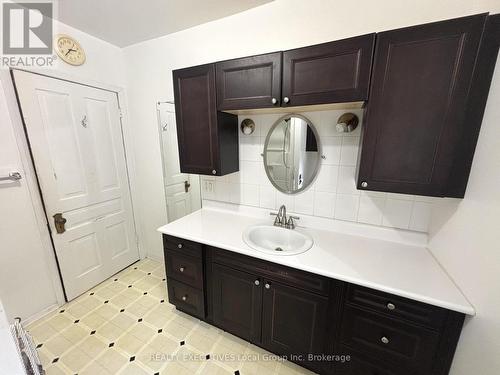 844 Queen Street, North Bay (Ferris), ON - Indoor Photo Showing Bathroom