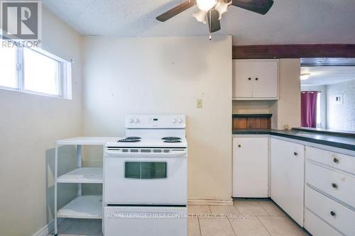 3071 Mosley Street, Wasaga Beach, ON - Indoor Photo Showing Kitchen