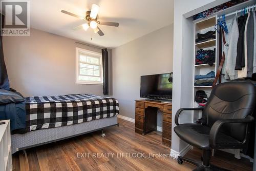 1456 Firwood Crescent, Peterborough (Monaghan Ward 2), ON - Indoor Photo Showing Bedroom