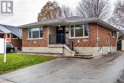 314 JACKSON AVENUE  Oshawa (Central), ON L1H 3C5