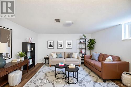 314 Jackson Avenue, Oshawa (Central), ON - Indoor Photo Showing Living Room