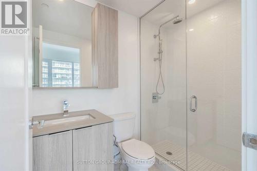 1704 - 70 Annie Craig Drive, Toronto, ON - Indoor Photo Showing Bathroom