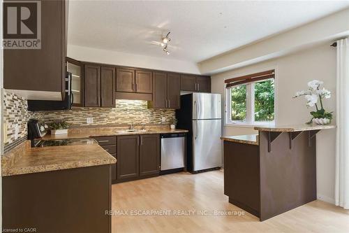 P87 - 175 David Bergey Drive, Kitchener, ON - Indoor Photo Showing Kitchen
