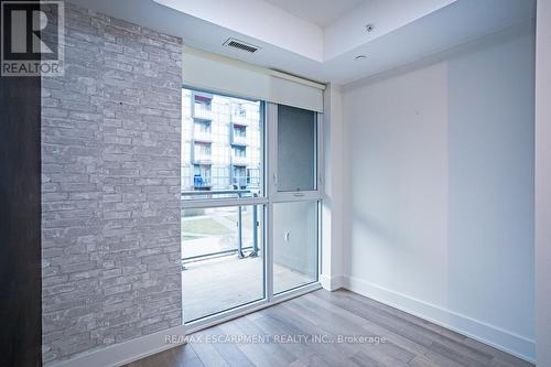 C301 - 5260 Dundas Street, Burlington, ON - Indoor Photo Showing Other Room