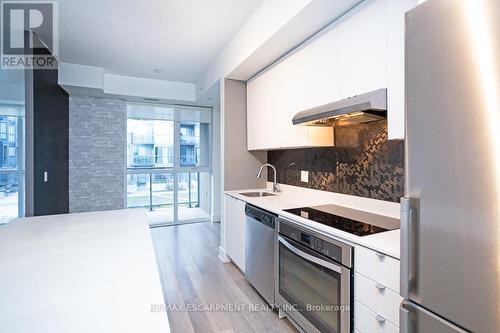 C301 - 5260 Dundas Street, Burlington, ON - Indoor Photo Showing Kitchen With Stainless Steel Kitchen With Upgraded Kitchen