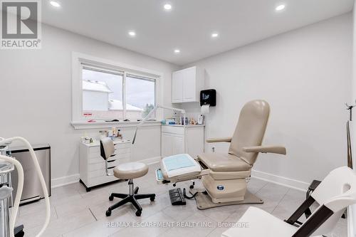 2409 Walker'S Line, Burlington, ON 