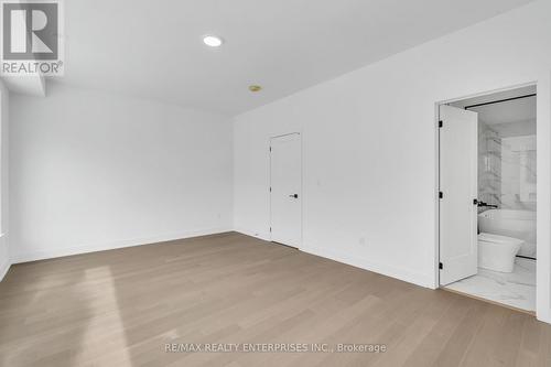 76 - 50 Lou Parsons Way, Mississauga, ON - Indoor Photo Showing Bathroom