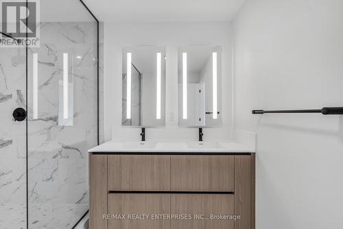 76 - 50 Lou Parsons Way, Mississauga, ON -  Photo Showing Bathroom