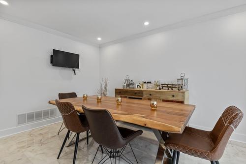 Salle à manger - 2345 Rue Du Passerin, Laval (Sainte-Rose), QC - Indoor Photo Showing Dining Room