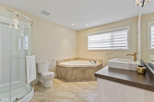 Salle de bains - 2345 Rue Du Passerin, Laval (Sainte-Rose), QC - Indoor Photo Showing Bathroom