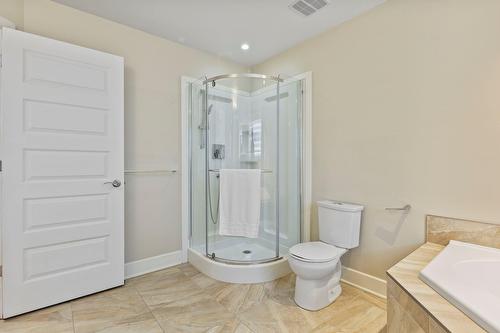 Salle de bains - 2345 Rue Du Passerin, Laval (Sainte-Rose), QC - Indoor Photo Showing Bathroom