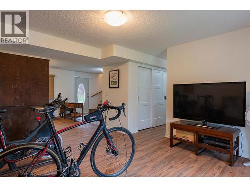 1923 Riverside Crescent, Castlegar, BC - Indoor