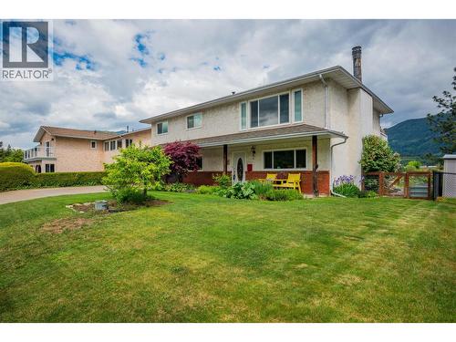 1923 Riverside Crescent, Castlegar, BC - Outdoor
