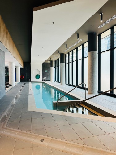 Piscine - 713-505 Rue De L'Escale, Brossard, QC - Indoor Photo Showing Other Room