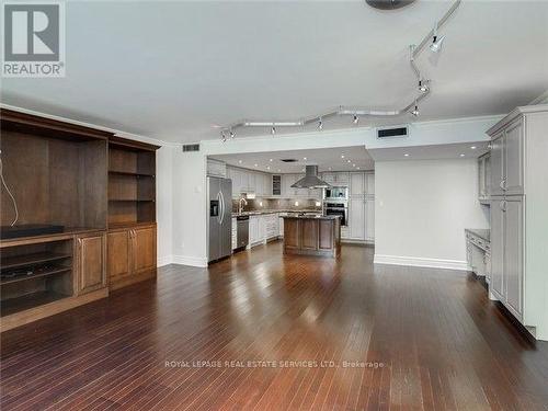 Ph1605 - 71 Charles Street E, Toronto, ON - Indoor