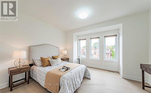 4797 Rosebush Road, Mississauga, ON - Indoor Photo Showing Bedroom