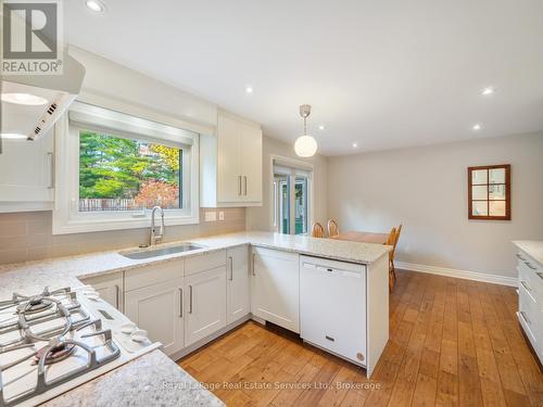 1463 Albion Avenue, Oakville (Mo Morrison), ON - Indoor Photo Showing Kitchen