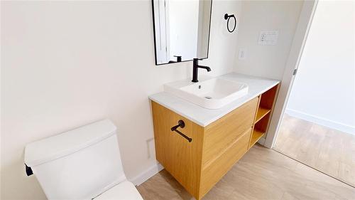 23 Silky Way, Brandon, MB - Indoor Photo Showing Bathroom