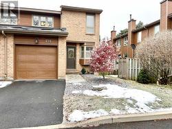 40 - 710 CORONATION AVENUE  Ottawa, ON K1G 4G7