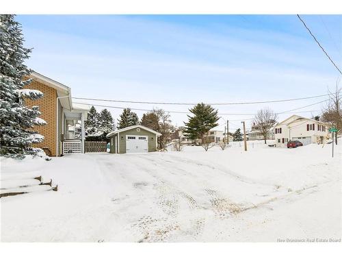 641-643 Evangeline St, Dieppe, NB 