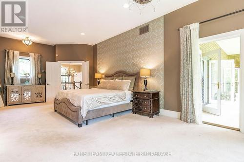 1826 Quantz Crescent, Innisfil, ON - Indoor Photo Showing Bedroom
