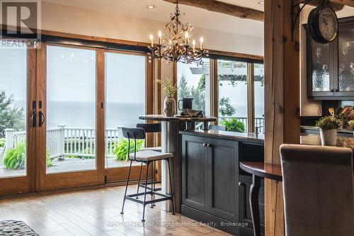 3741 Lakeshore Road E, Clarington, ON - Indoor Photo Showing Dining Room