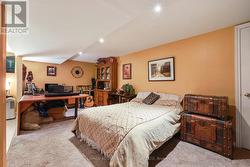 Office area-comb w/sleeping area - 